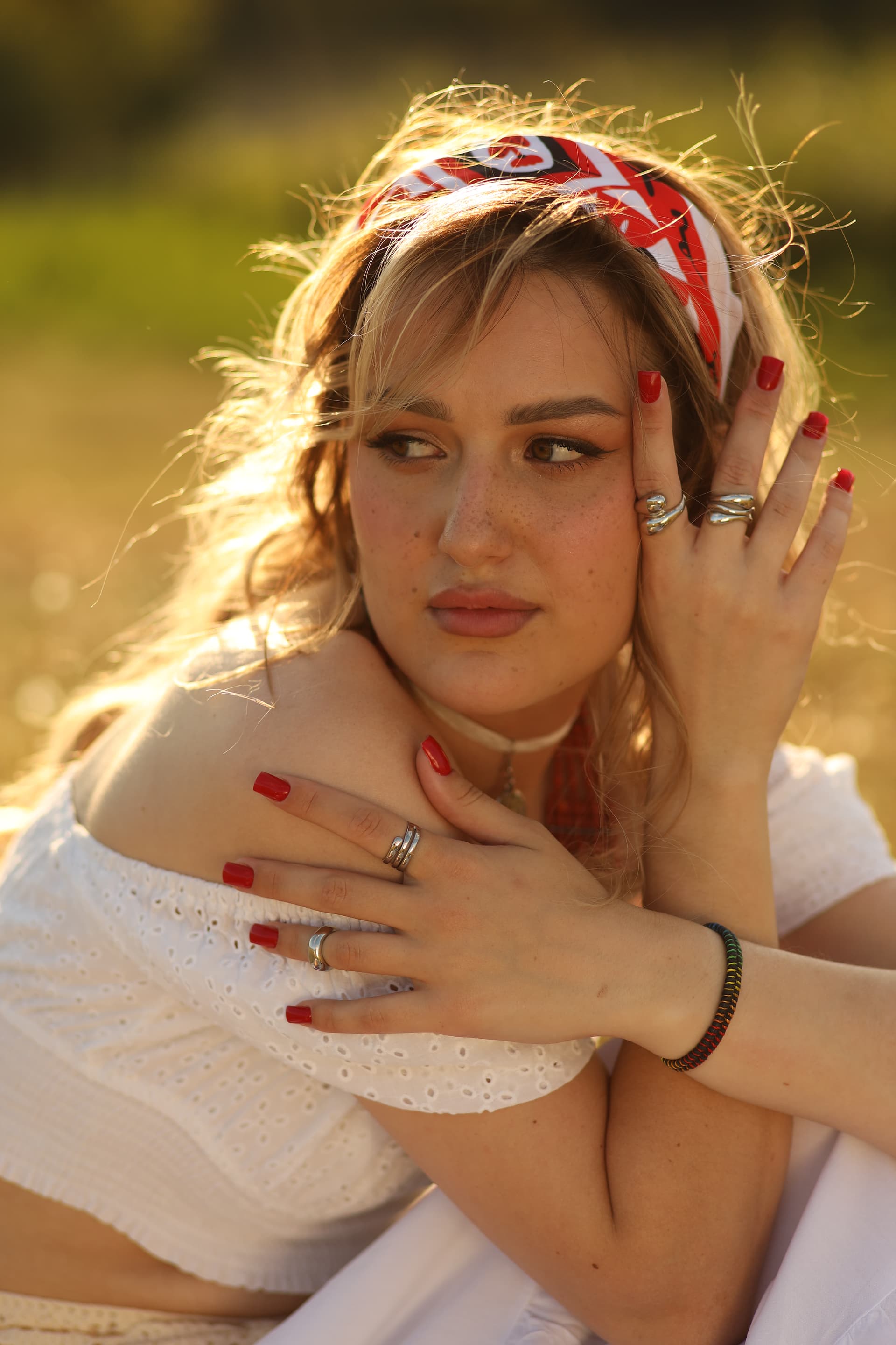 Валентина — майстер Avram Nails