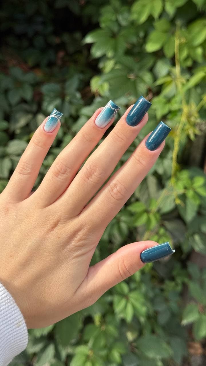 Нюдовий манікюр